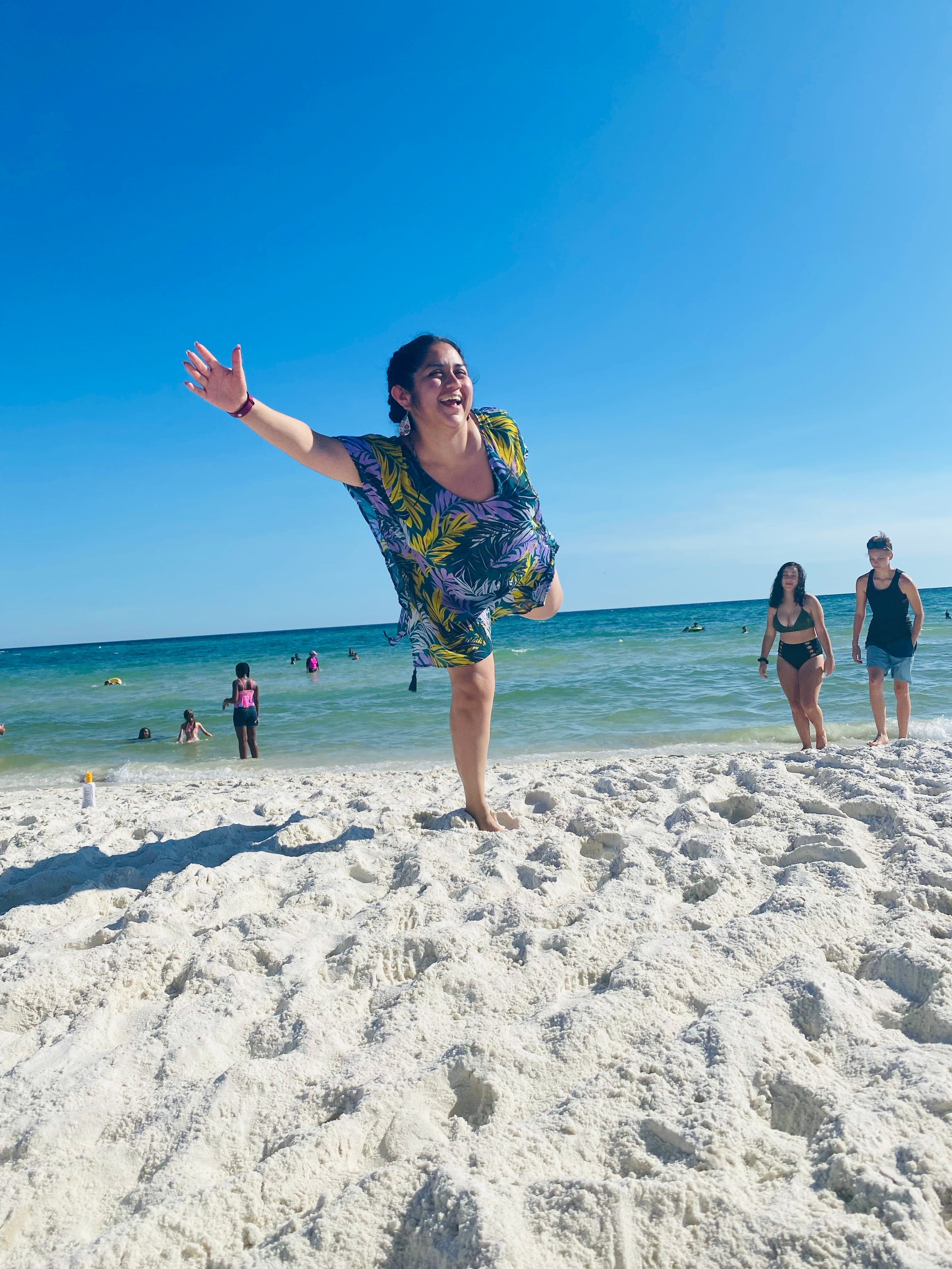 Yesenia Castillo Yoga on the beach